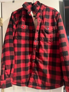 Men's Red & Black Buffalo Plaid Casual Button-Down Shirt